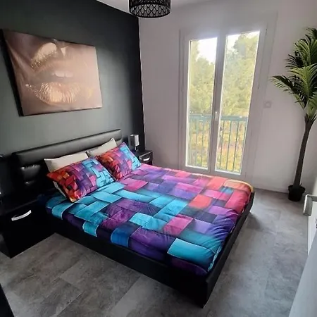 Apartment T2 Cosy Romantic, Balcon,clim, Parking Gratuit *